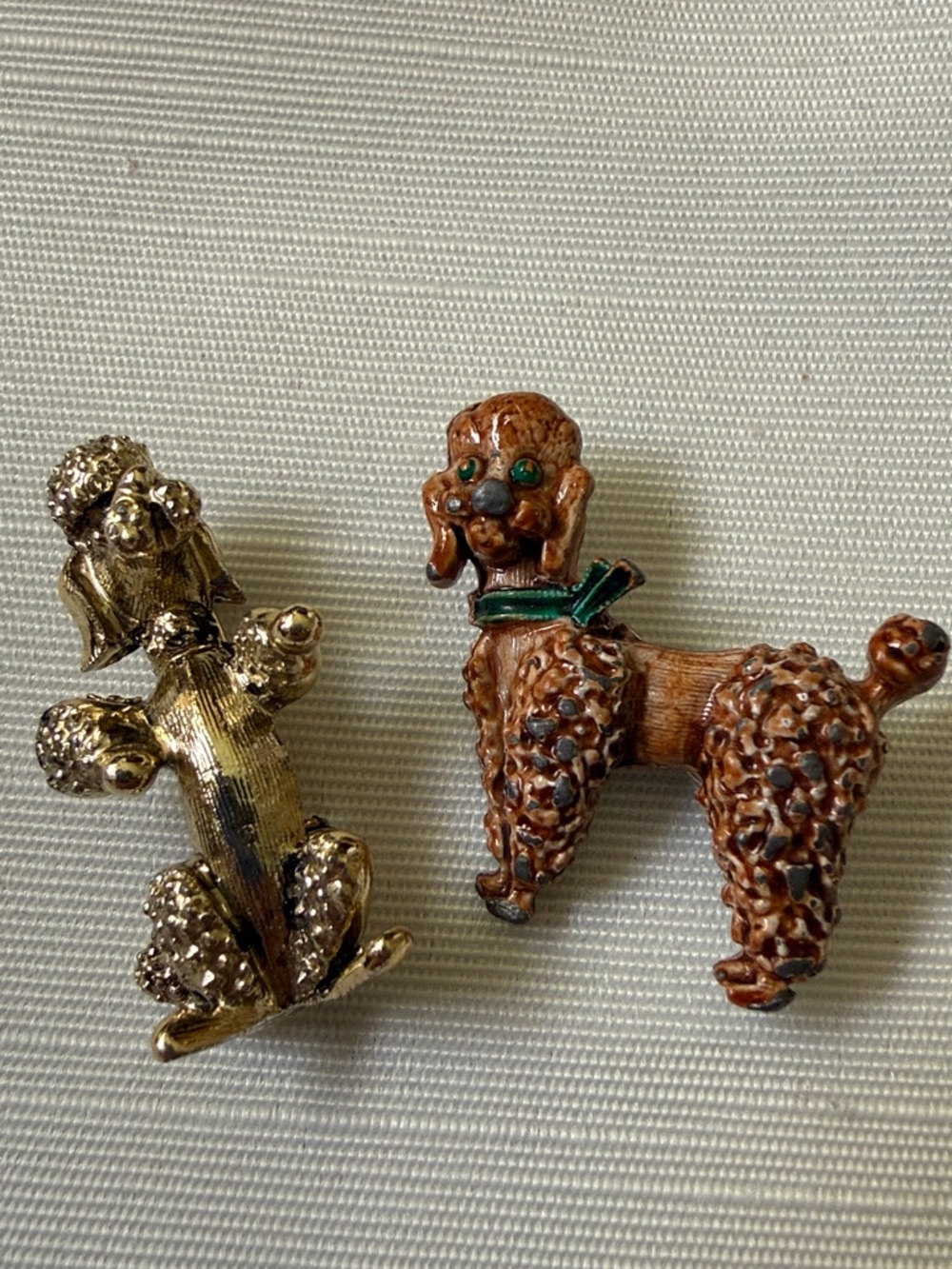 Vintage set of 2 Poodle Dog Brooch Pin in Brown enamel and Gold color metal